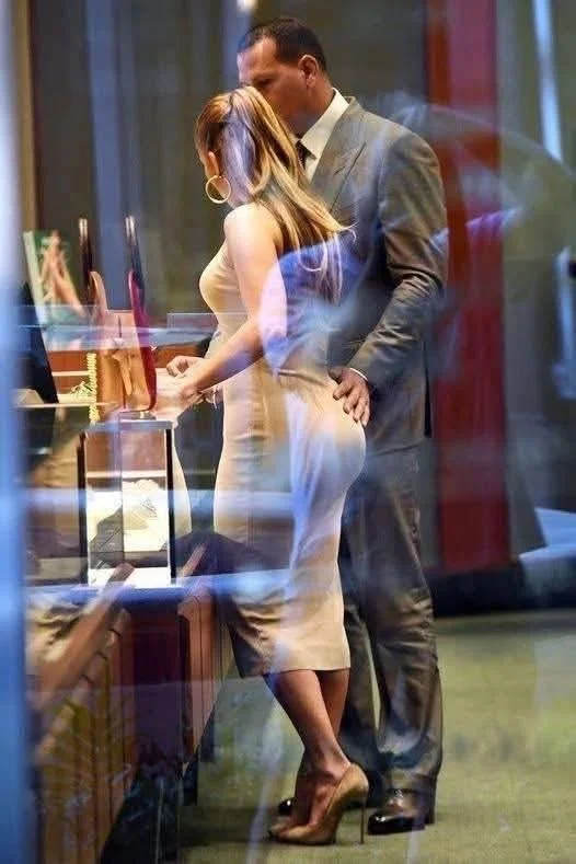 Jennifer Lopez, 54, and the Buzz Surrounding Her Personal Life: New Romance or Just Speculation?